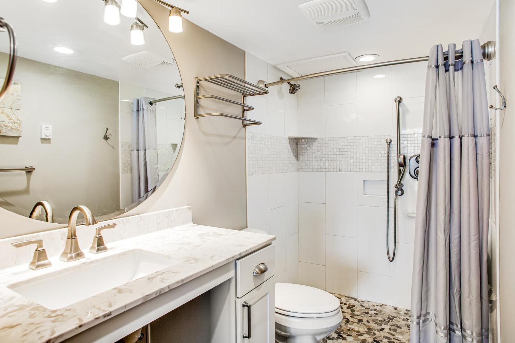 Highpoint North Condos III Ошен Сити Номер фото